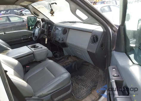 2014 Ford F-250 Xl z USA, uszkodzony, nr VIN 1FT7W2AT7EEB09261